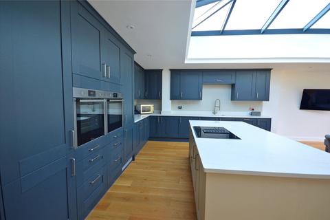 45 Highfield Road, Bourne End, SL8 5BE