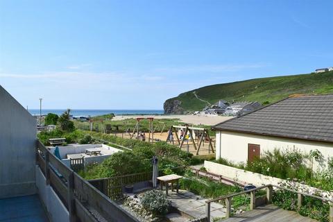 2 bedroom apartment to rent, Porthtowan