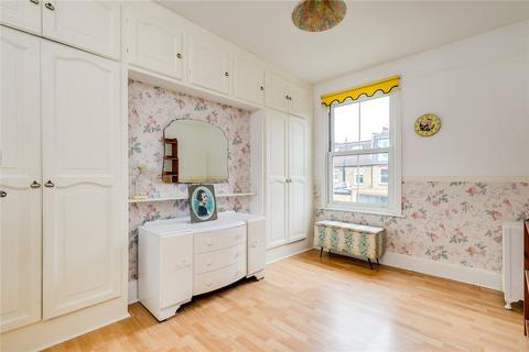 18 Silverton Road, London, W6 9NY