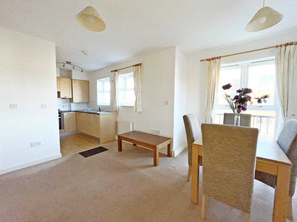 Holywell Drive, Warrington 2 bed apartment £650 pcm (£150 pw)