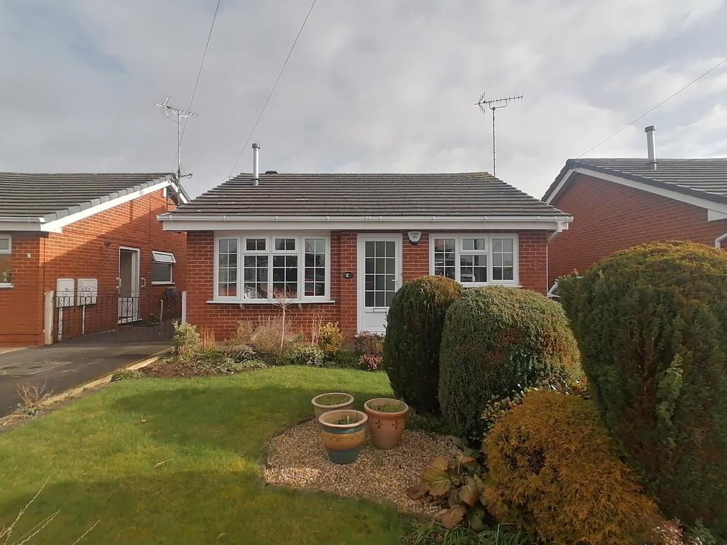 Byrds Close, Uttoxeter 2 bed detached bungalow £725 pcm (£167 pw)