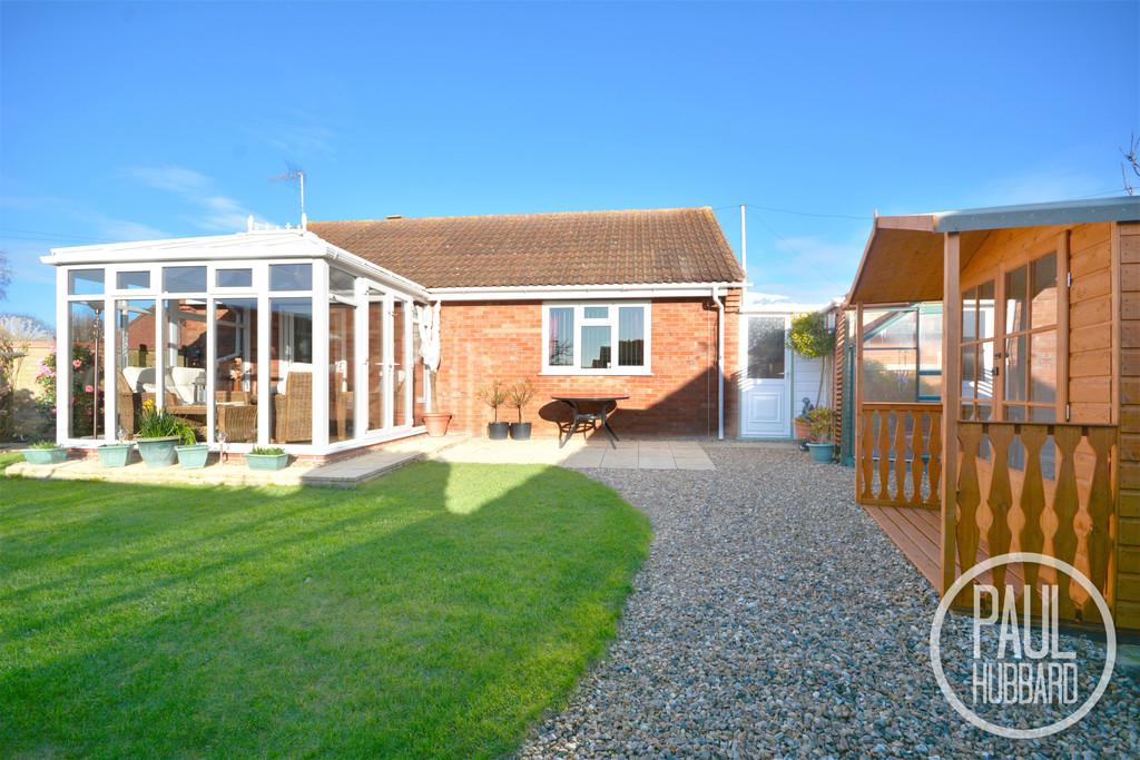 Noel Close, Hopton, Norfolk 2 bed detached bungalow £280,000