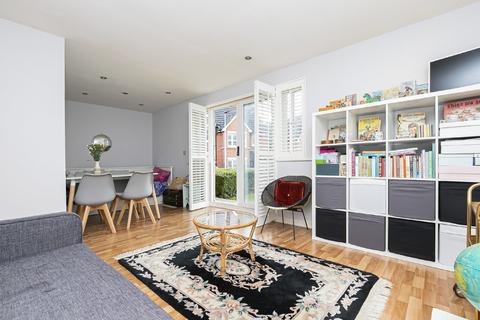 31 Clementine Walk, Woodford Green, IG8 9GT