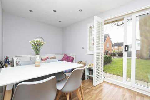 31 Clementine Walk, Woodford Green, IG8 9GT