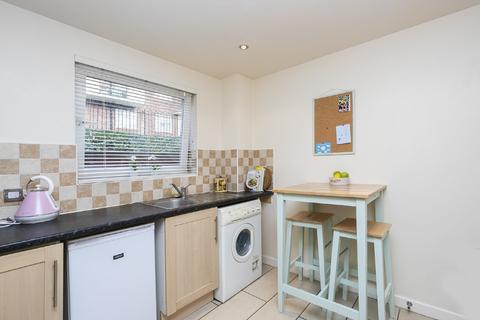 31 Clementine Walk, Woodford Green, IG8 9GT
