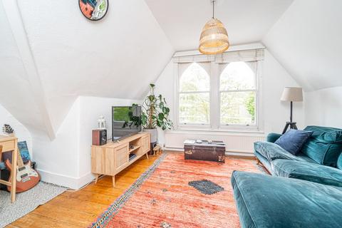 65c Crouch Hill, London, N4 4AJ