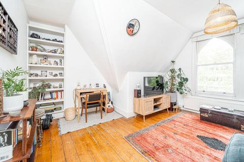 65c Crouch Hill, London, N4 4AJ