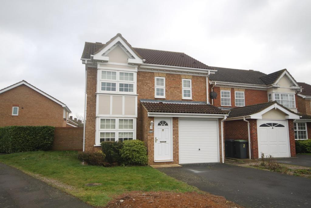 Walton Close, Shefford, SG17 3 bed detached house £1,500 pcm (£346 pw)