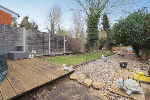 12 Britannia Avenue, Luton, LU3 1XD