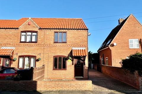 2 bedroom semi-detached house to rent, Trent Lane, South Clifton