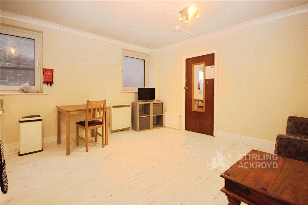 Kitchen/Living Room