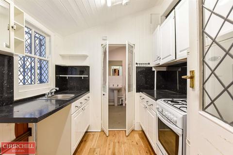 92 Canrobert Street, London, E2 6PX