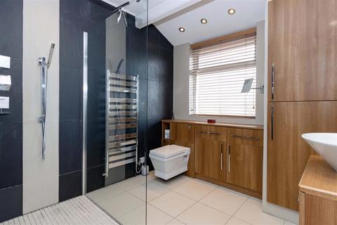 184 Sompting Road, Worthing, BN14 9EY