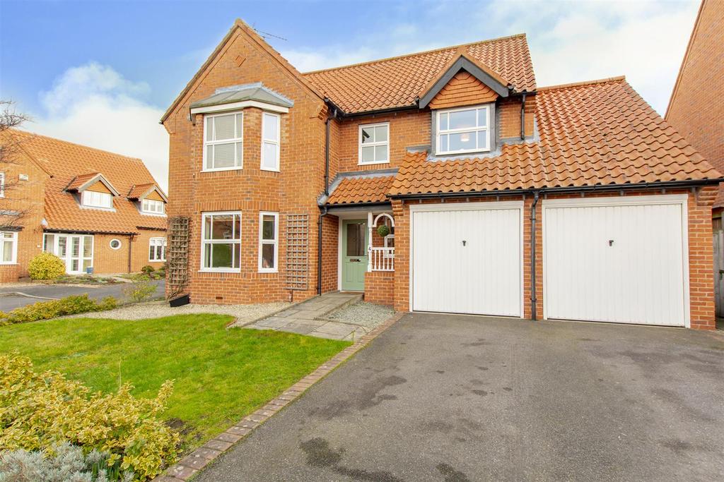 Archers Field, Southwell 4 bed detached house £495,000