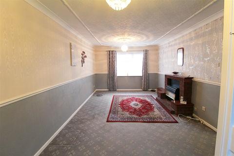 3 bedroom terraced house for sale - Chadcourt, Hull