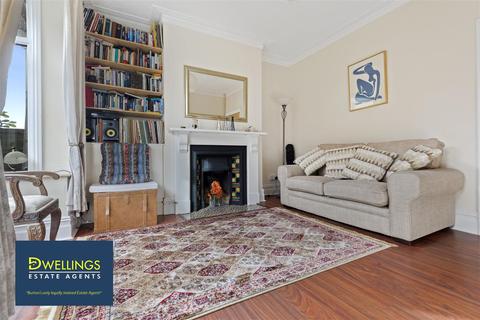 98 Ferry Street, Burton-on-trent, DE15 9EY