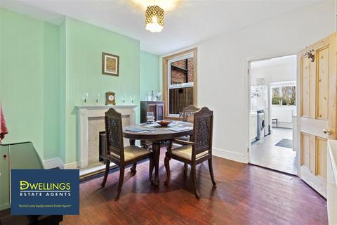 98 Ferry Street, Burton-on-trent, DE15 9EY