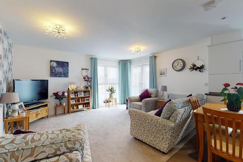Flat 5, Pinewood House, 10 Defiant Close, Hawkinge, Folkestone, CT18 7SU