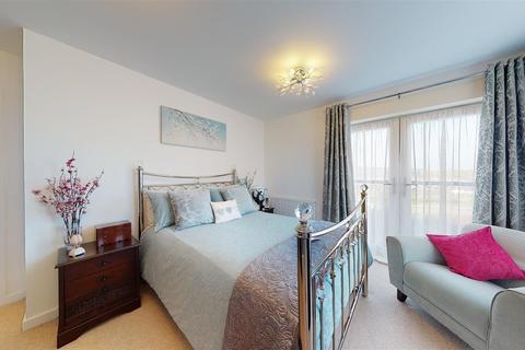 Flat 5, Pinewood House, 10 Defiant Close, Hawkinge, Folkestone, CT18 7SU