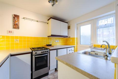 40 Burden Way, Guildford, GU2 9RD
