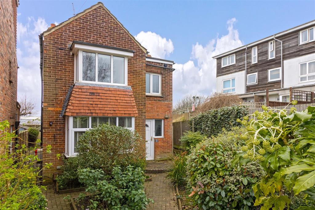 Southdown Avenue, Portslade, Brighton 1 bed flat £250,000
