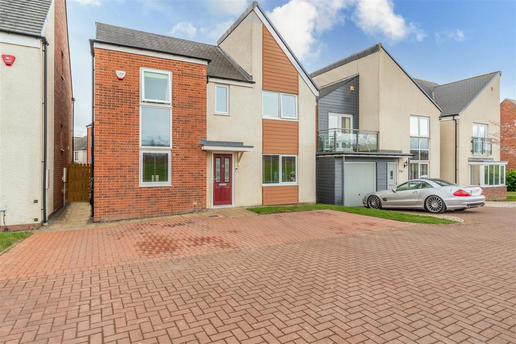 Bowden Close, Great Park, Newcastle... 4 bed detached house £350,000
