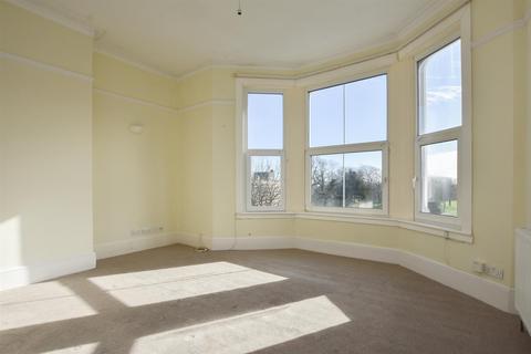 Flat 4, 2 Anglesea Terrace, St Leonards-on-sea, TN38 0QS