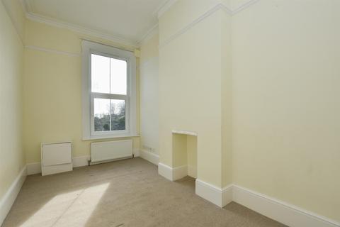 Flat 4, 2 Anglesea Terrace, St Leonards-on-sea, TN38 0QS