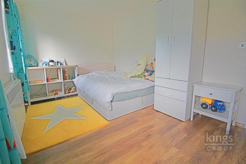 108 Perry Spring, Harlow, CM17 9DJ
