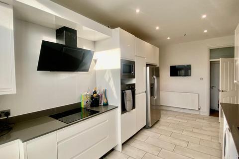 7 Edinburgh Road, Northampton, NN2 6PH