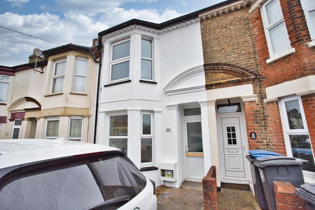 Balfour Road, Dover 2 bed house £795 pcm (£183 pw)