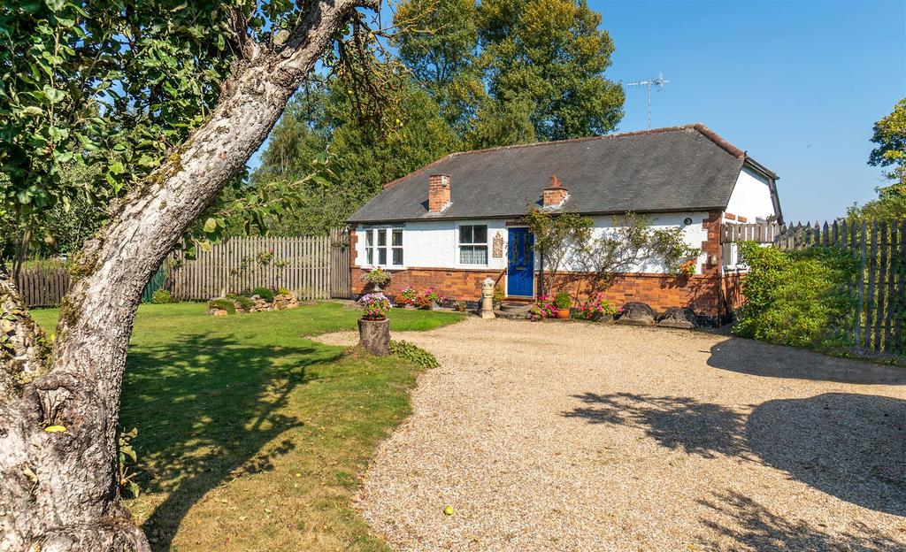Wilford Road, Ruddington, Nottingham 3 bed detached bungalow £550,000