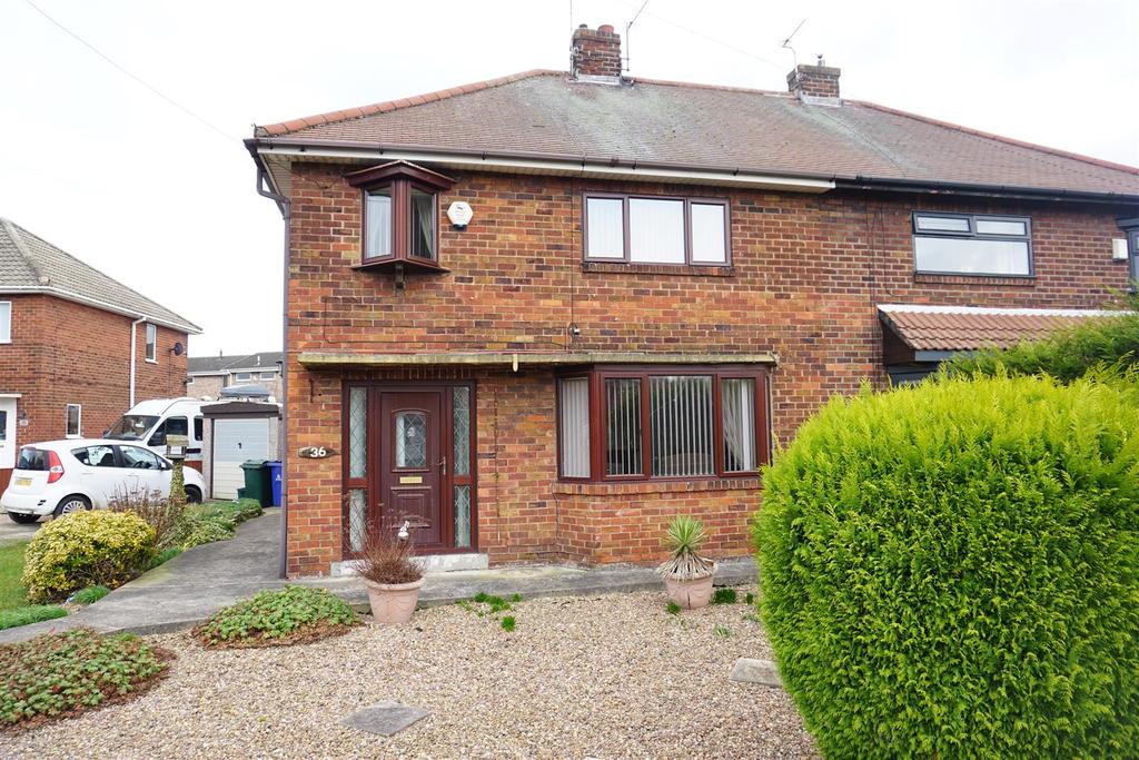 Milton Road, Carcroft, Doncaster 3 bed semidetached house £140,000