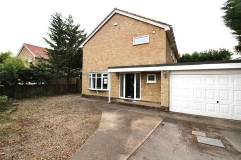 4 bedroom detached house to rent - Canada Drive, Cottingham