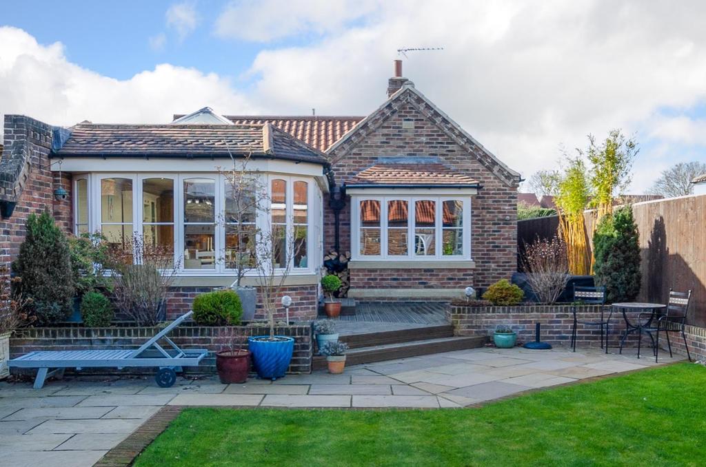 Valuation Lane, Boroughbridge 3 bed detached bungalow £450,000