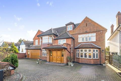 6 bedroom detached house for sale, Broad Walk, Winchmore Hill, London, N21