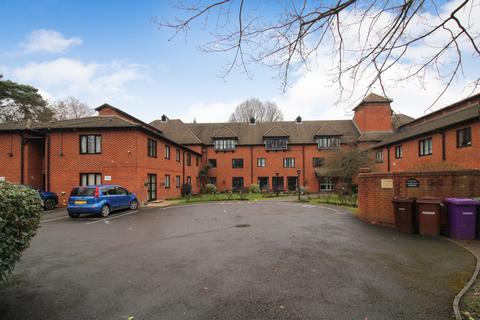 1 bedroom retirement property for sale - Farley Court, Church Road East, Farnborough, GU14