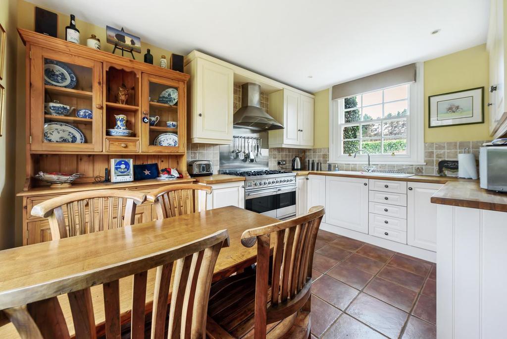 Kitchen/Breakfast Ro