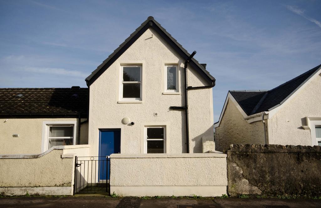 Victoria Road, Dunoon, Argyll, PA23 2 bed semidetached house £100,000