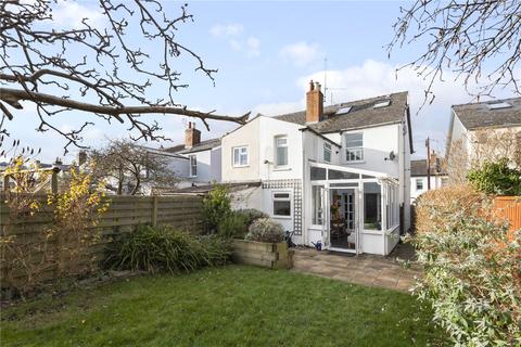 18 Moorend Crescent, Cheltenham, GL53 0EL