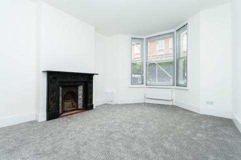 3 bedroom flat to rent, Raveley Street, Tufnell Park, NW5