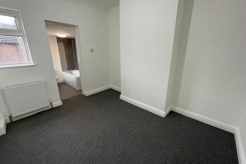 2 bedroom terraced house to rent, Liverpool L7