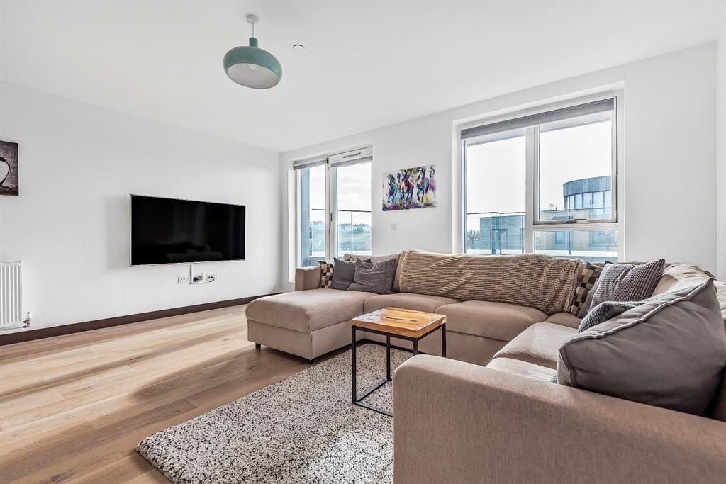 Apartment in Reading - View 2