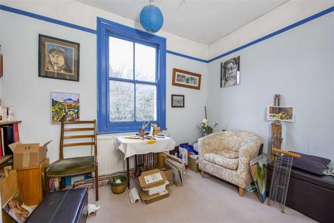 4 Strathearn Road, London, SW19 7LH
