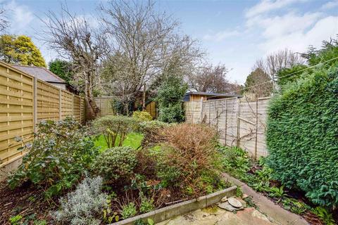 4 Strathearn Road, London, SW19 7LH