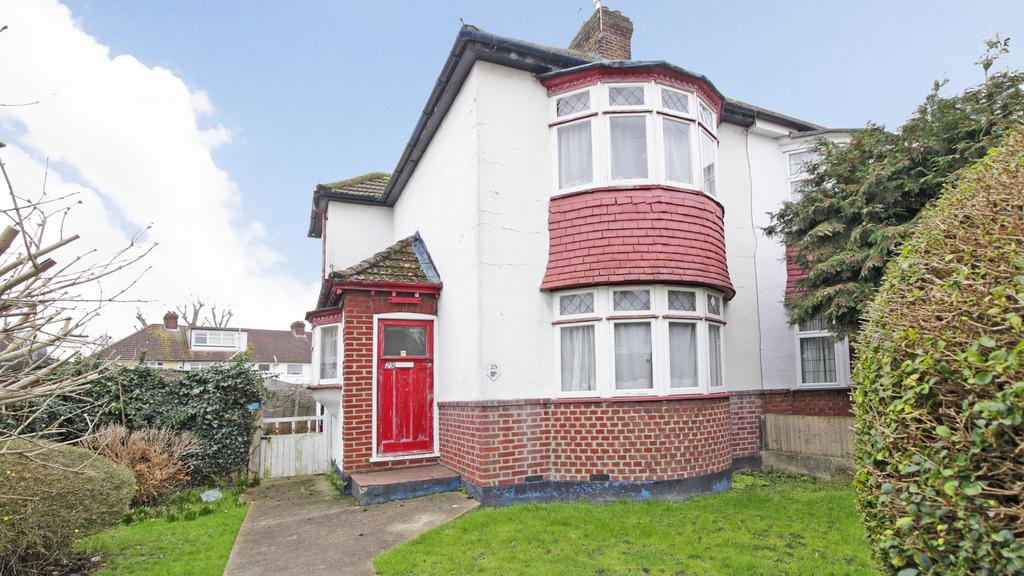 Brookmead Way, Orpington, Kent, BR5 2 bed semidetached house £385,000