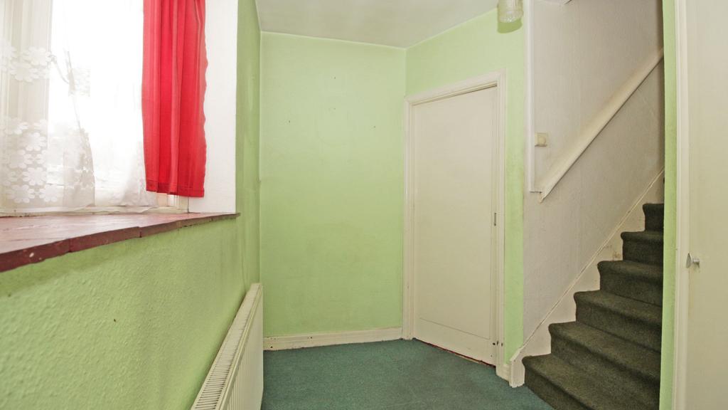 Brookmead Way, Orpington, Kent, BR5 2 bed semidetached house £385,000