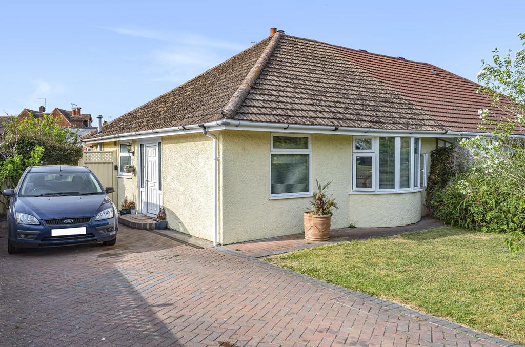 Warrington Road, Paddock Wood, TN12 2 bed bungalow £365,000