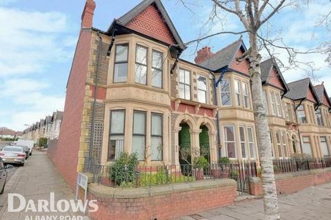 4 bedroom end of terrace house for sale - Kimberley Road, Cardiff
