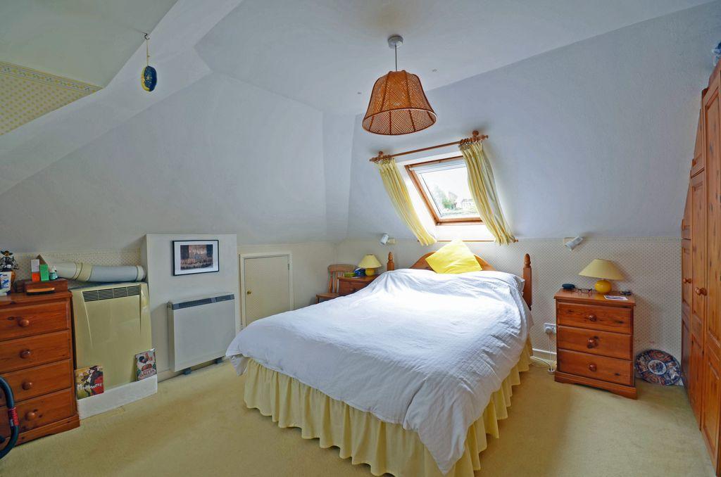 Bedroom 1 (Double)